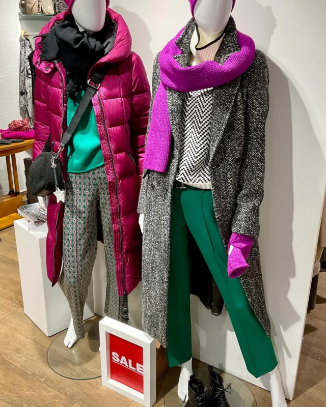 Graues Wetter❄️-farbiges Outfit= Gute Laune 😍🛍️
Unser SALE hat begonnen!
#potsdam #brandenburgerstrasse #wintersales #creenstone #cambio #esisto #womensstyle